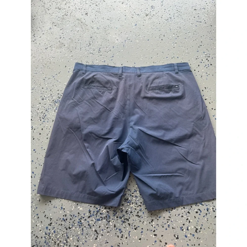 Travis Mathew Golf Shorts Casual Flat Front‎ Blue Mens Size 40